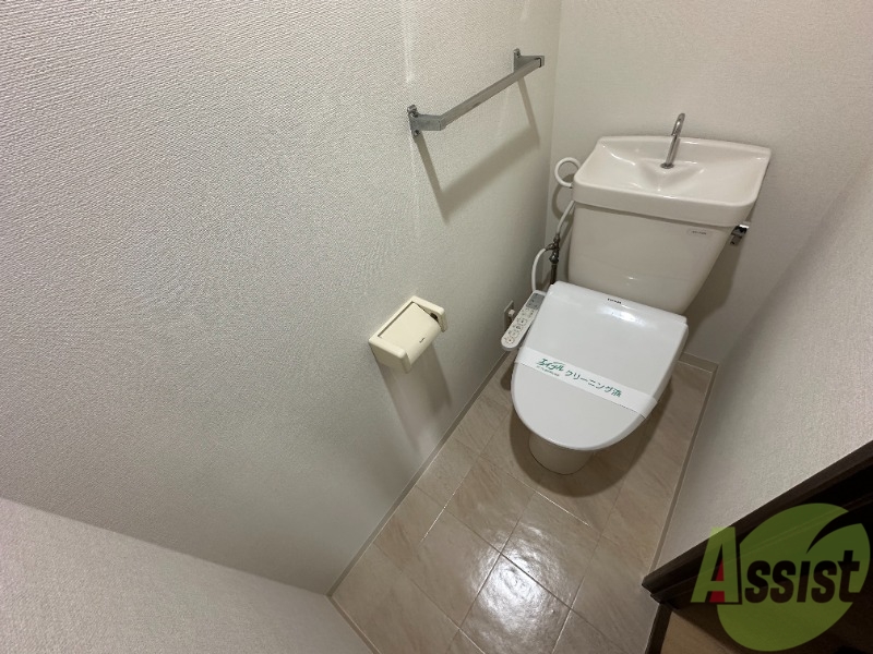 トイレ　キレイなお手洗いで安心してご利用頂けます。