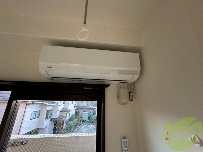 その他設備　エアコンもしっかりついているので寒暖対策ばっちりです。