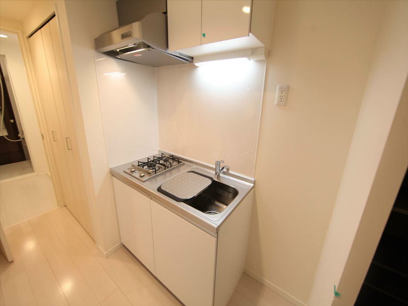 キッチン　システムキッチン（ガス2口）冷蔵庫・レンジ等ご用意できます