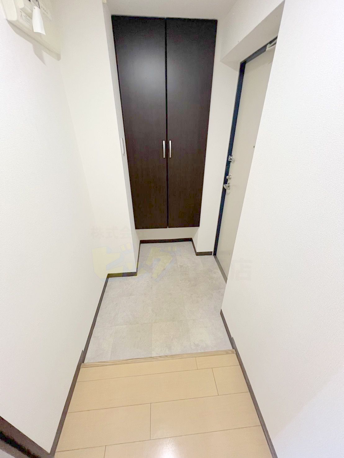 玄関　広々とした玄関です♪