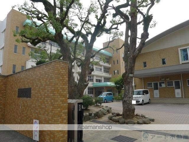 小学校　松前小学校（小学校）まで1552m