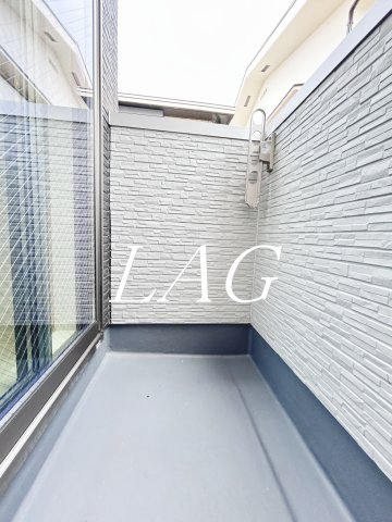 バルコニー　バルコニーです。（同仕様です。）