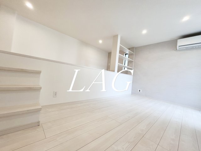 居室・リビング　洋室のお部屋です。（同仕様です。）