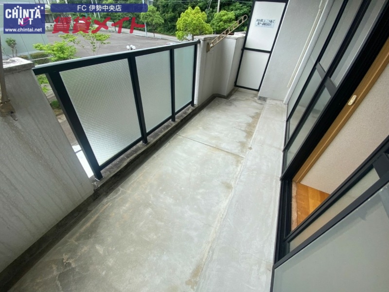 バルコニー　別部屋写真です