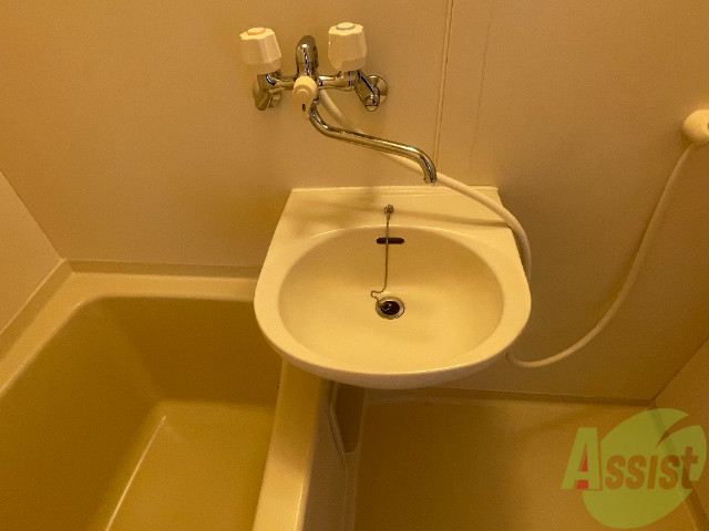 洗面設備　洗面台になります。朝の身支度早くなりますね！