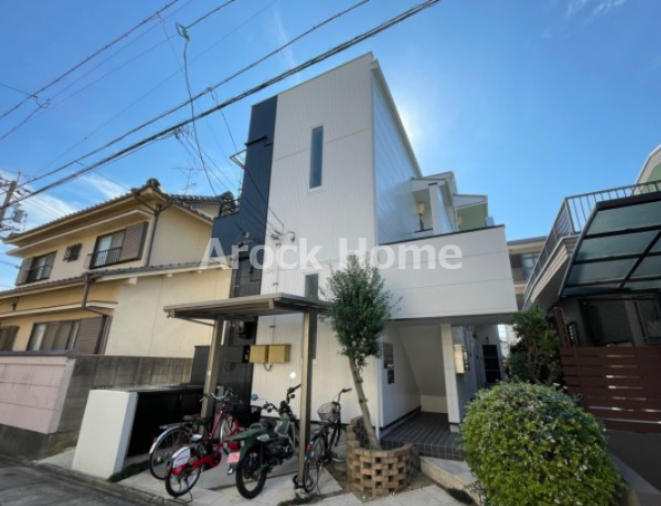 建物外観　外観は落ち着いています