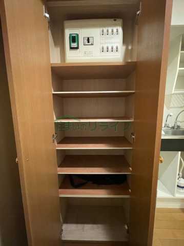 玄関　ロイヤルアメニティー東池袋