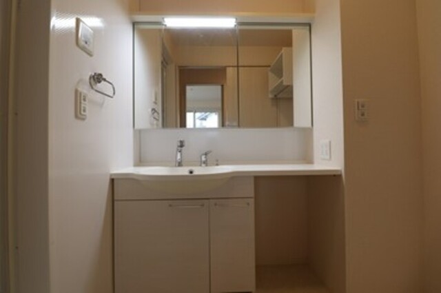 洗面設備　洗髪洗面化粧台