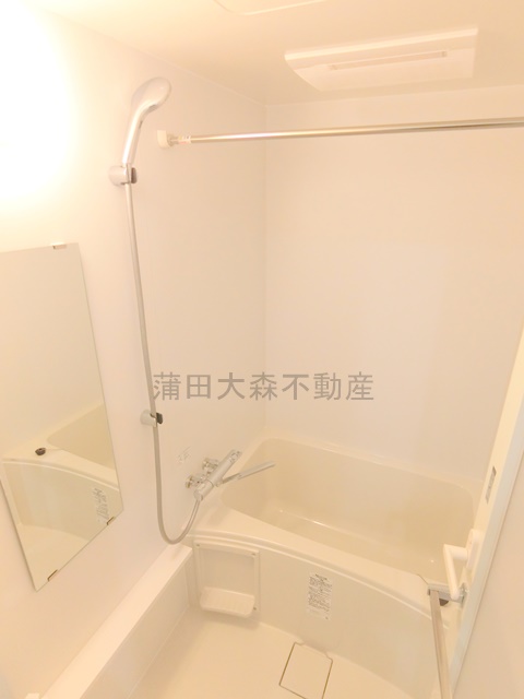 バス・シャワールーム　浴室乾燥機付きのお風呂