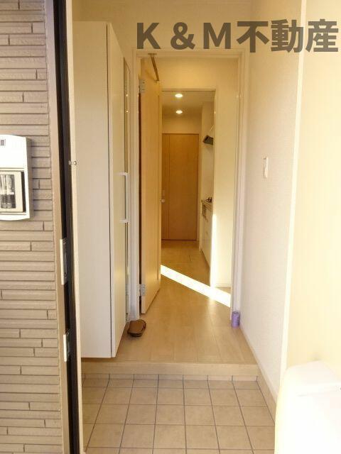 玄関　シンプルで使いやすい玄関です