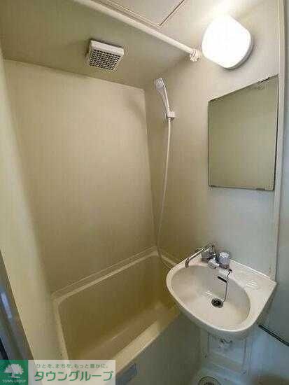 バス・シャワールーム