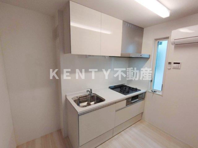 キッチン　コンパクトなキッチンで掃除もラクラク