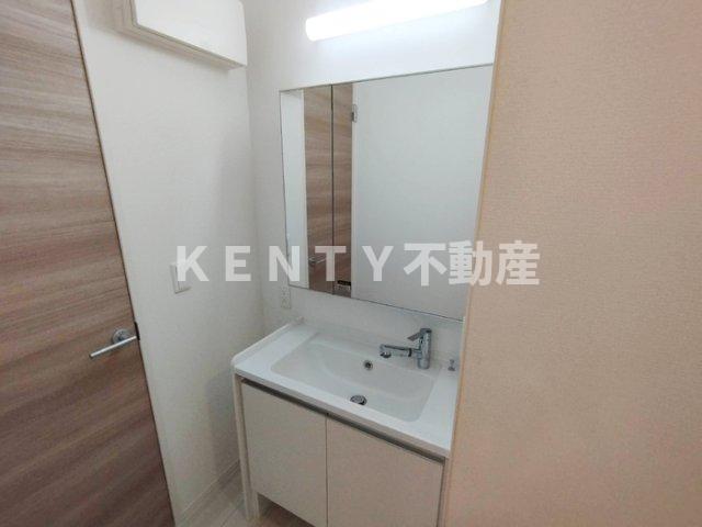 洗面設備　コンパクトで使いやすい洗面所