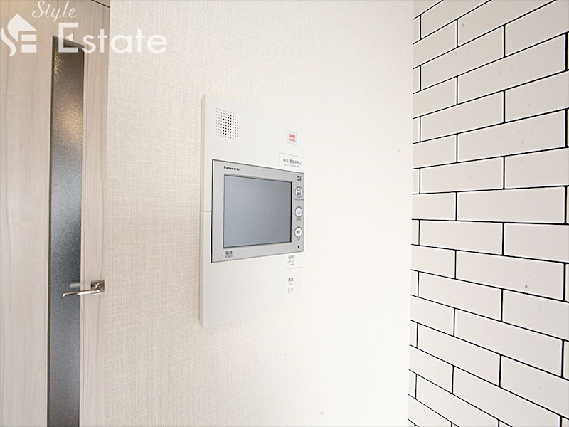 セキュリティ　モニター付きインターホン