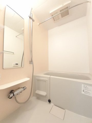 バス・シャワールーム　日々の疲れを癒すお風呂付です
