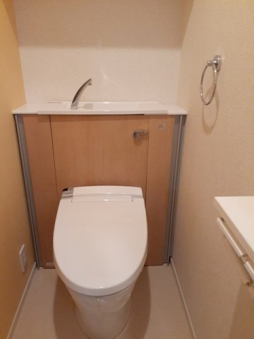 トイレ　落ち着いたトイレです