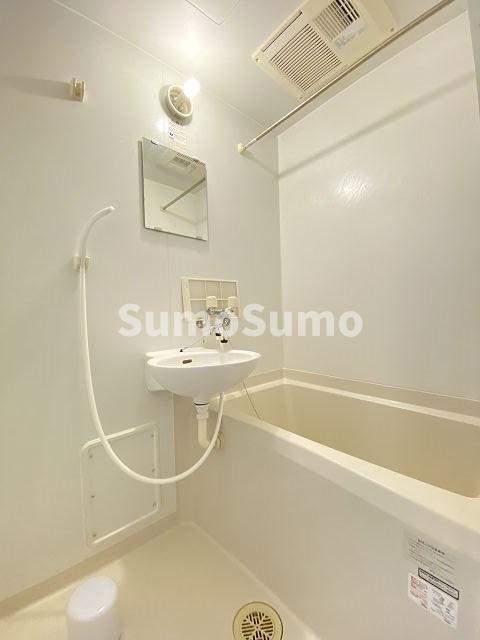 バス・シャワールーム　日々の疲れを癒すお風呂付です