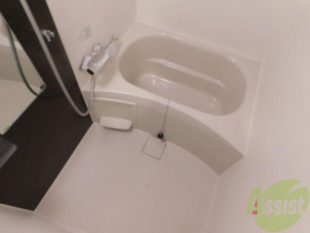 バス・シャワールーム　綺麗な浴室で快適です。