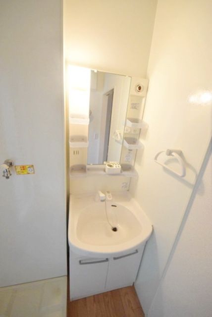 洗面設備　別部屋写真参考