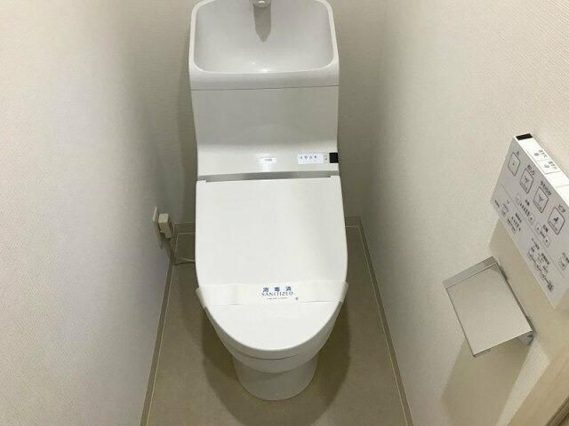 トイレ　☆ゆったりとした空間のトイレです☆