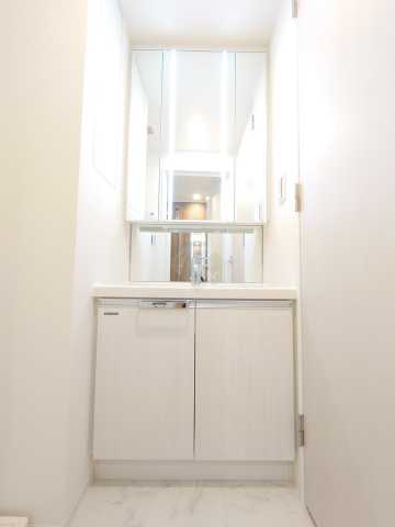 洗面設備　Ｂｌａｎｃｅ’Ｂｅａｕｔｅ　ＫＯＭＡＺＡＷＡＤＡＩＧＡＫＵ