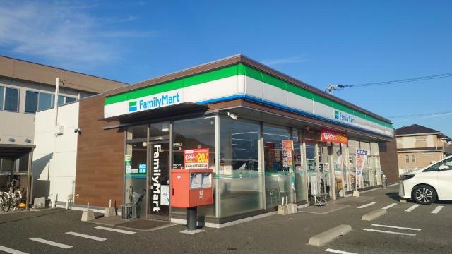 その他　ファミリーマート上代店（その他）まで620m