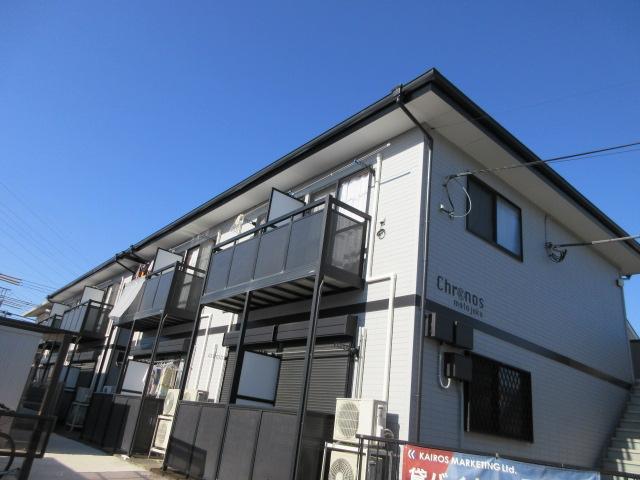 建物外観　鉄骨2階建て