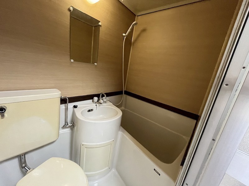 バス・シャワールーム