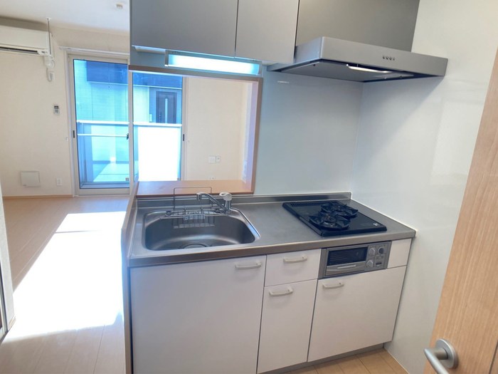 キッチン　2コンロ＆グリル付システムキッチンです。