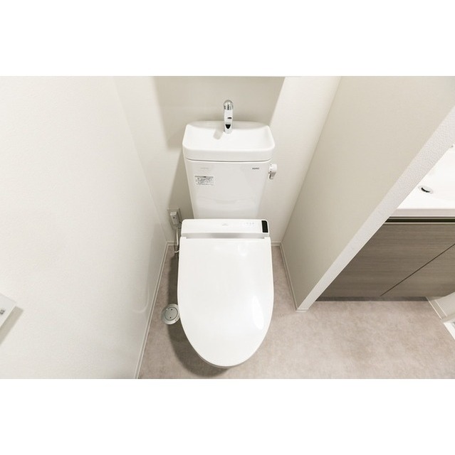 トイレ　トイレ