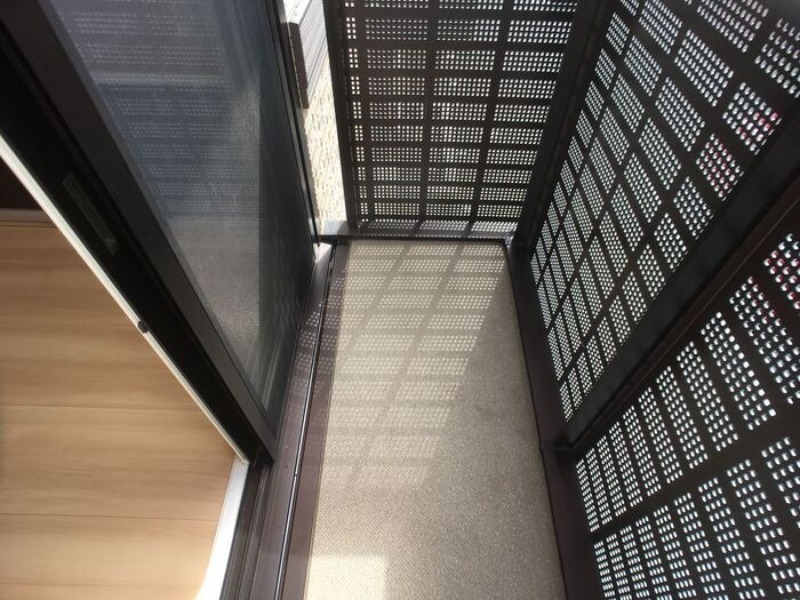 バルコニー　図面と現状に相違がある場合には現状を優先