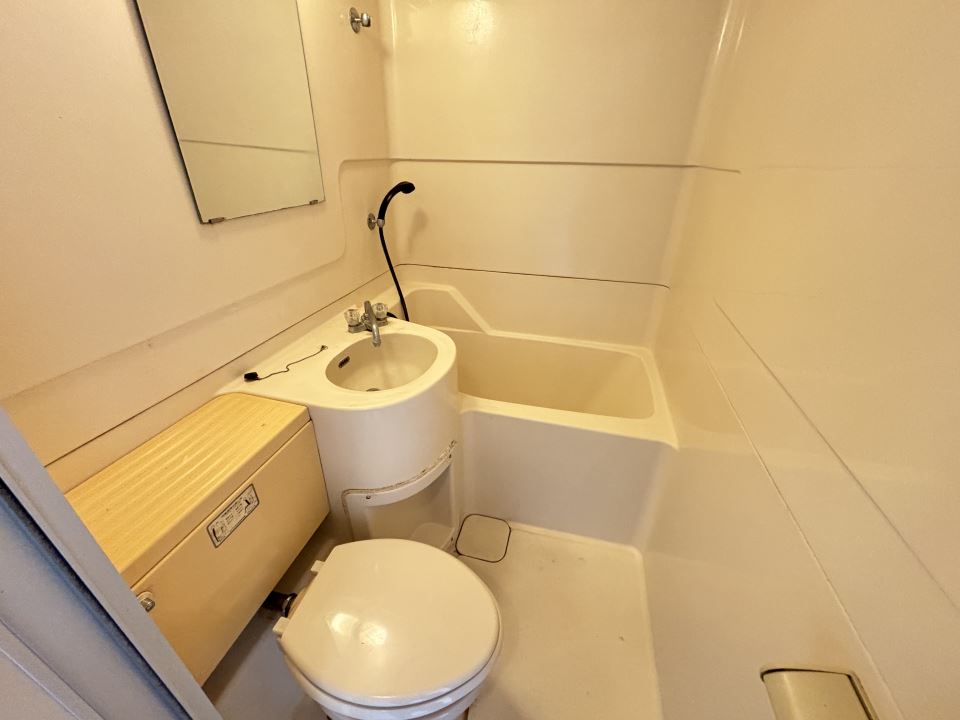 バス・シャワールーム　ユニットバスです