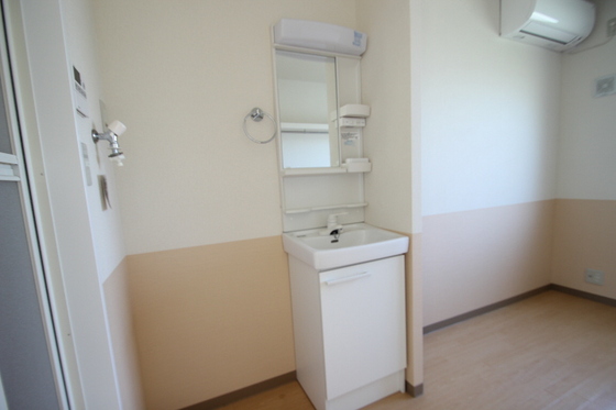 洗面設備　※別部屋の写真です