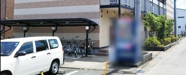 エントランス　駐車場