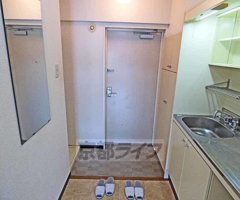 玄関　玄関です。