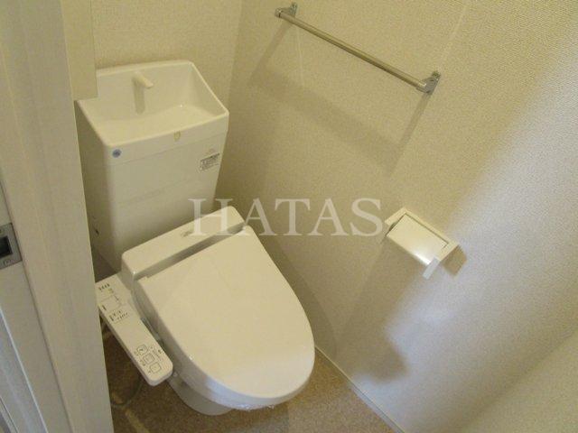 トイレ　同物件、他の部屋の写真です。