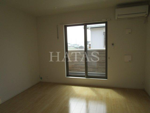 居室・リビング　同物件、他の部屋の写真です。