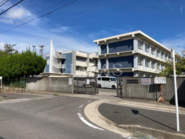 小学校　碧南市立大浜小学校（小学校）まで1700m