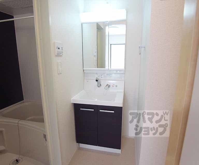 洗面設備　シャンプードレッサー