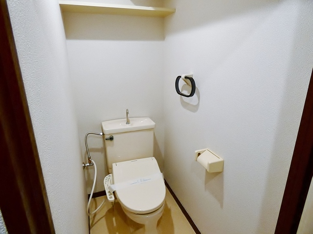 トイレ　他号室の御写真です。参考