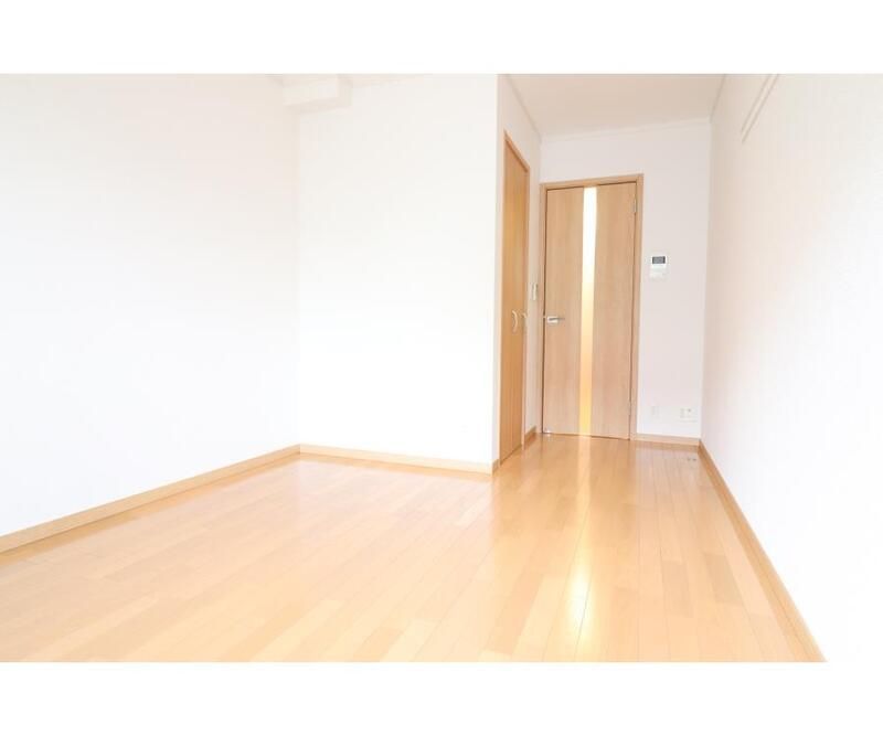 居室・リビング　☆明るい洋室☆