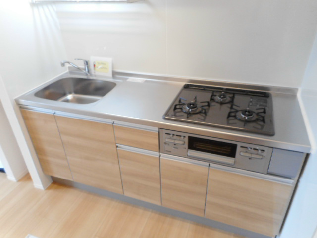 キッチン　キッチン※写真は別号室の参考写真です。