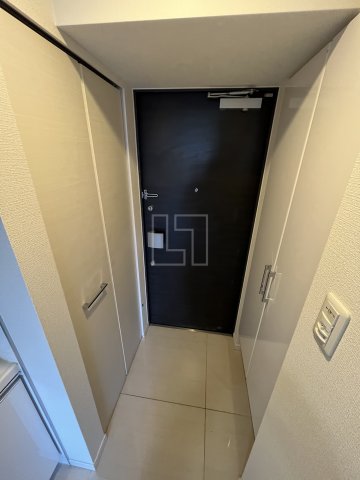 玄関　LUMINOUS桜川　玄関