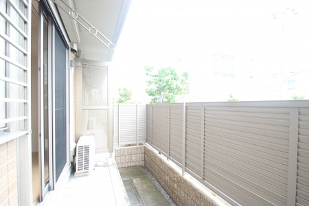 バルコニー　南向きのテラスです♪