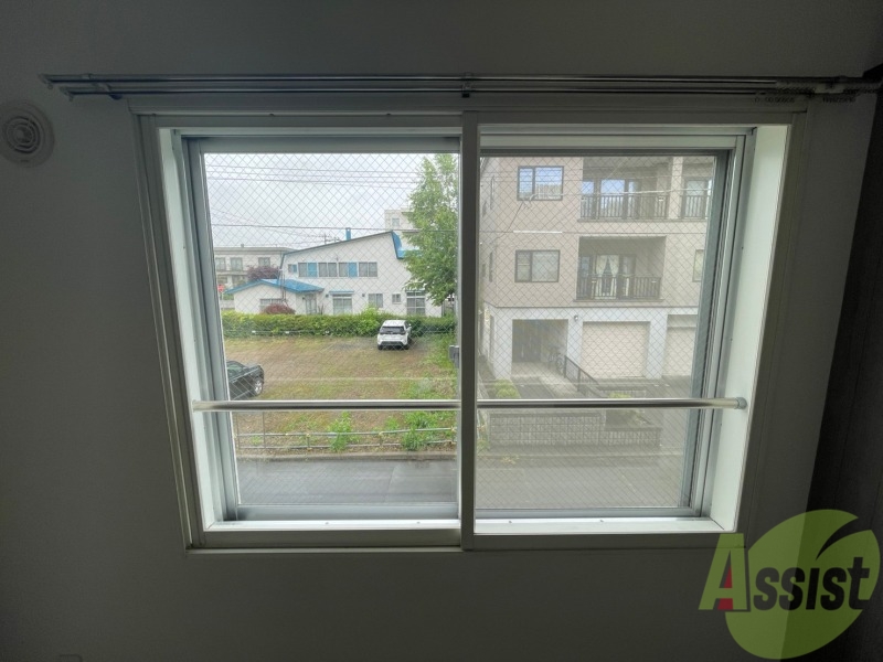 その他　窓が沢山あると日がたっぷり入って気持ち良いですよね！