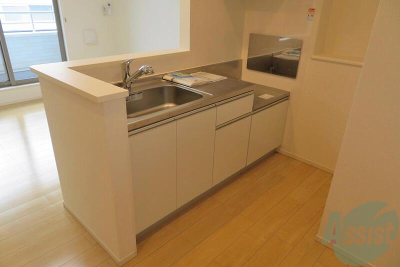 キッチン　対面キッチンも素敵ですね、キッチンとリビングの会話が弾みます