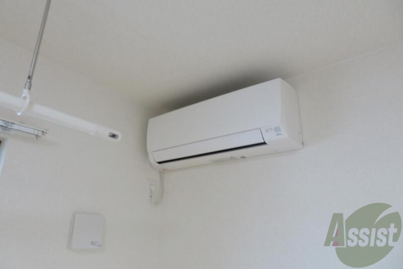 その他設備　エアコンはリビングと、洋室に１機ずつついてます、ありがたい