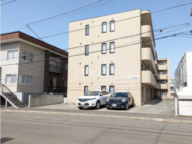 建物外観　エルミタージュ