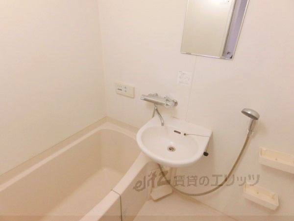 バス・シャワールーム　風呂