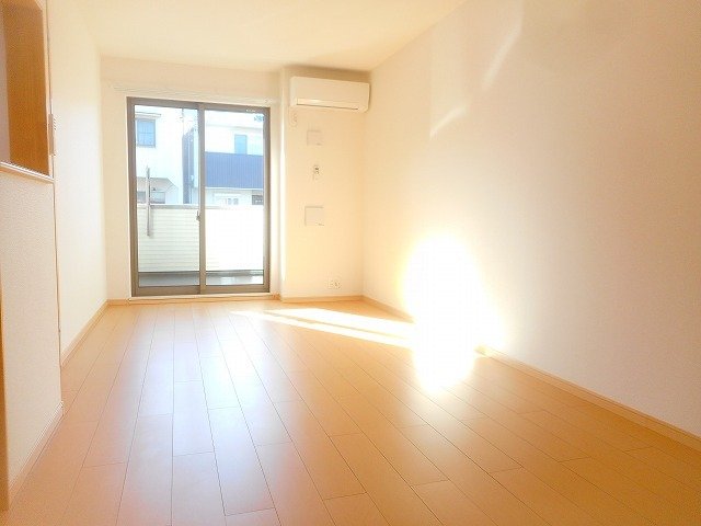 居室・リビング　使いやすい居間です